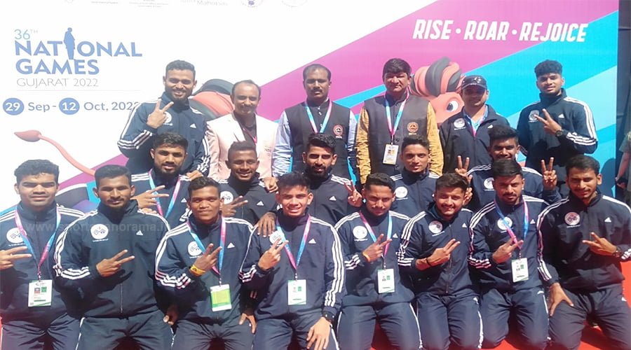 पुरुष संघांची सुवर्णपदकाकडे वाटचाल